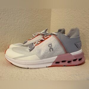 Women’s On Cloud Sneakers CLOUDNOVA FLUX Size 10